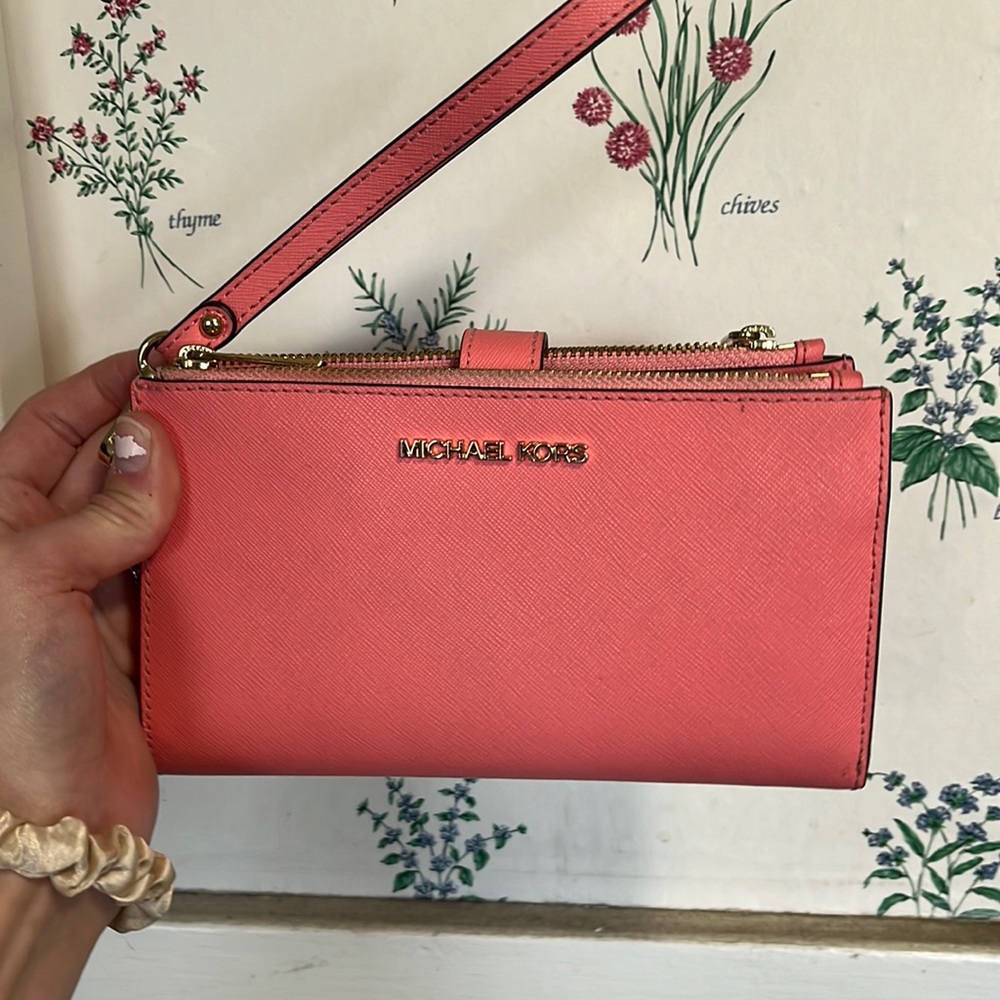 Brand new Michael Kors wallet